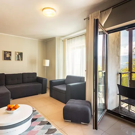 شقة Panorama By Interhome *